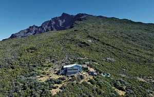 Boucle Du Piton Des Neiges